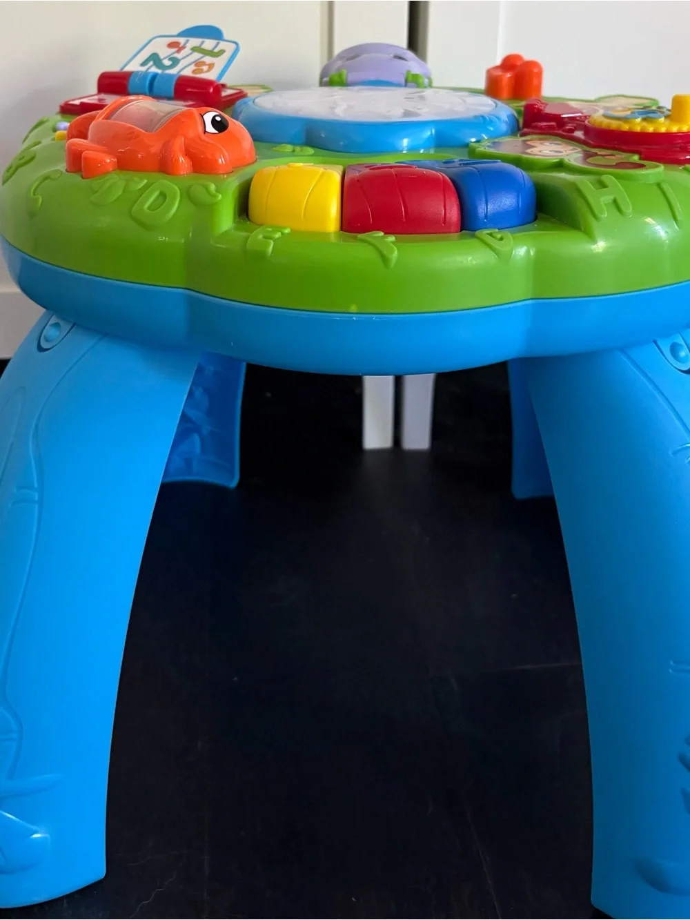 LeapFrog Animal Adventure Learning Table Center Baby Activity Musical Toy EUC